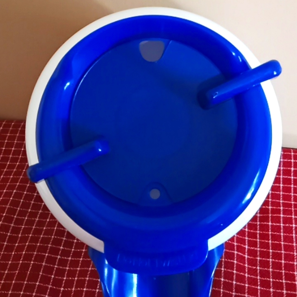 GATORS 64 OZ Mug/Small Cooler. Featuring The University Of Florida Gators. - Picture 10 of 16